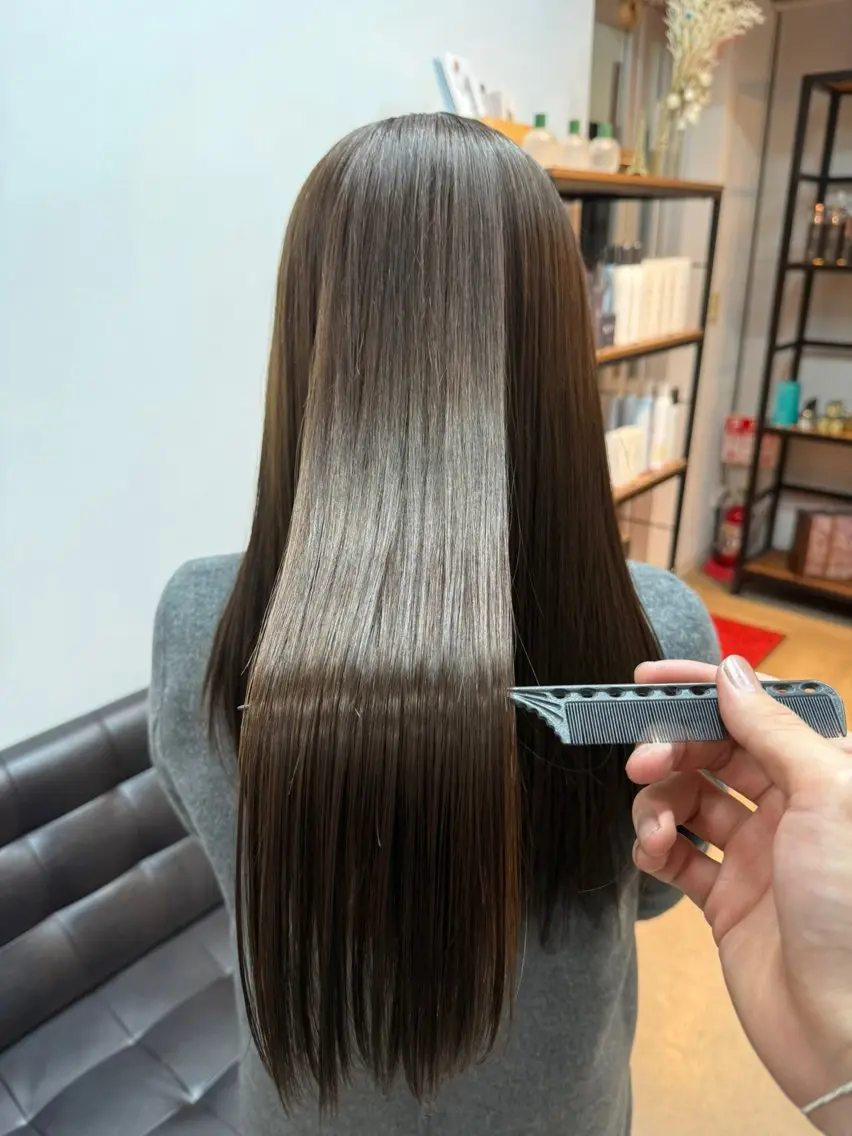 カラー+最高級内部補修トリートメントの写真