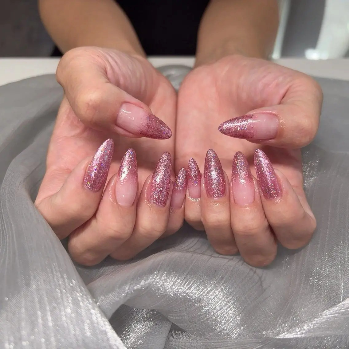 セミロング ハンドネイル Rr Nailのネイルデザイン