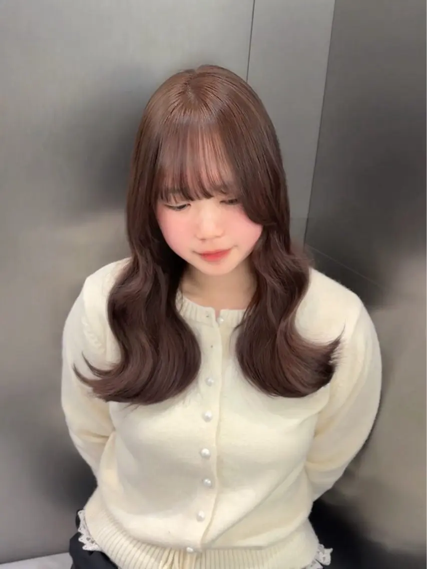 セミロング カラー ハイトーン/ブリーチ 🤍Suzuka🤍のヘアスタイル
