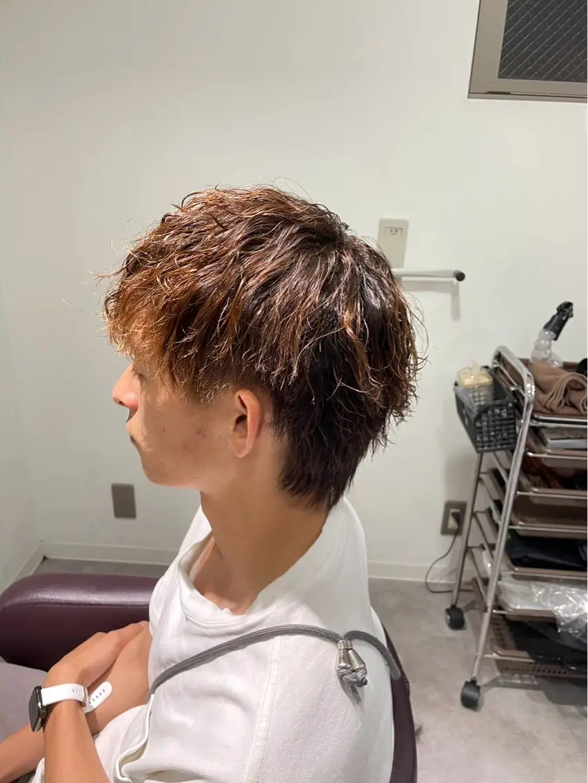 メンズ 岡田 駿也のヘアスタイル