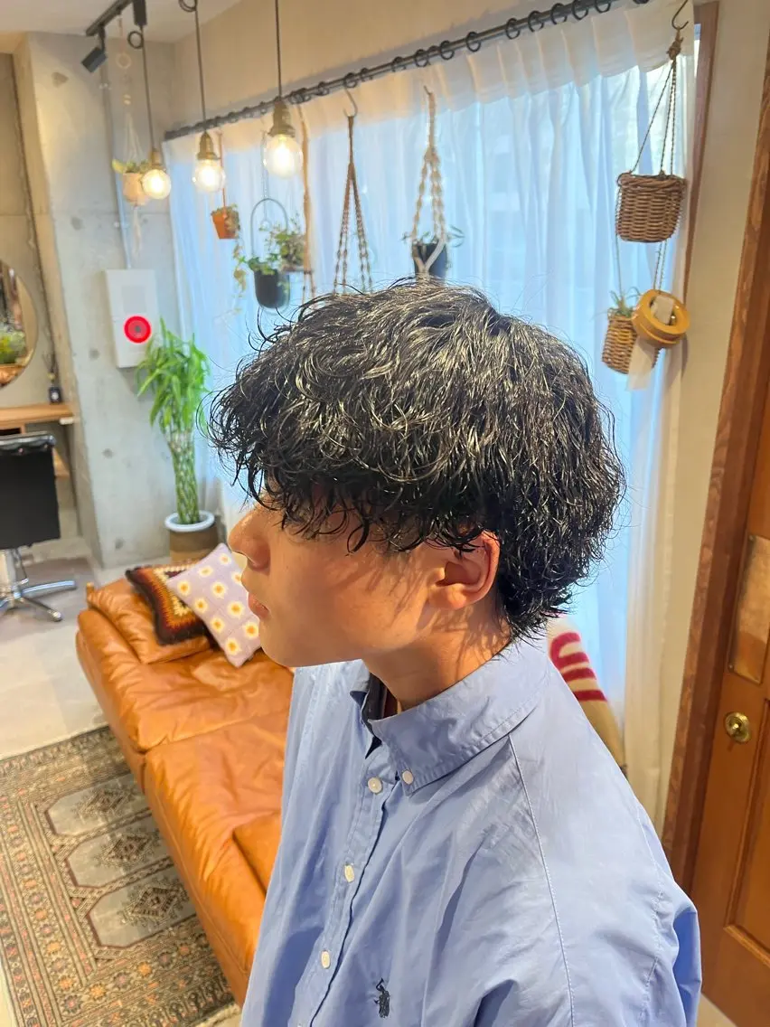 ショート パーマ メンズ 波巻きパーマ 伸ばしかけ 🌀メンズパーマ🌀 🐏丸山祐宇🐏のヘアスタイル