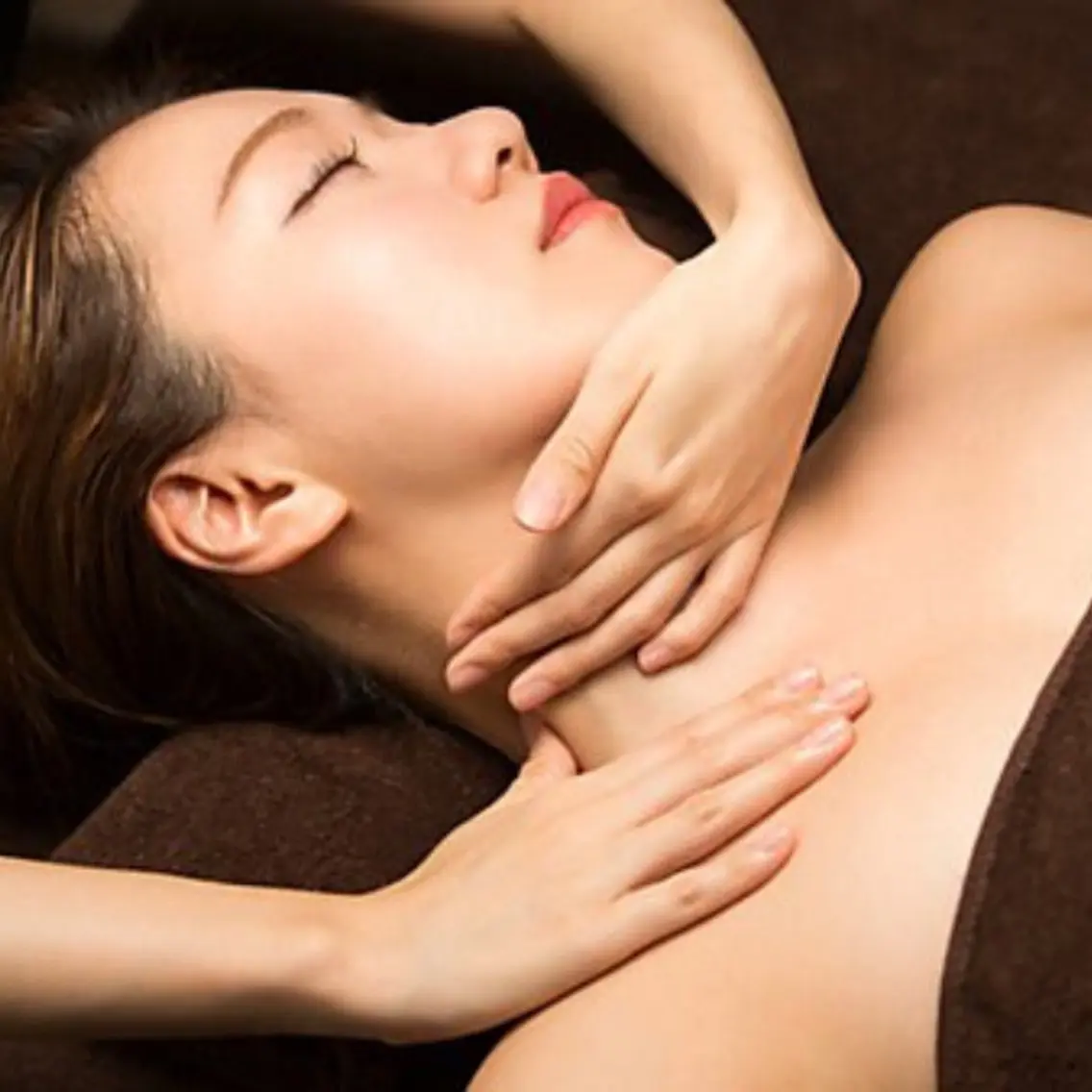 頭の先〜足裏まで🩷【ヘッドスパ+全身オイル整体】120分💆♀️噛み締め/むくみ/疲労/デトックス/女性限定の写真