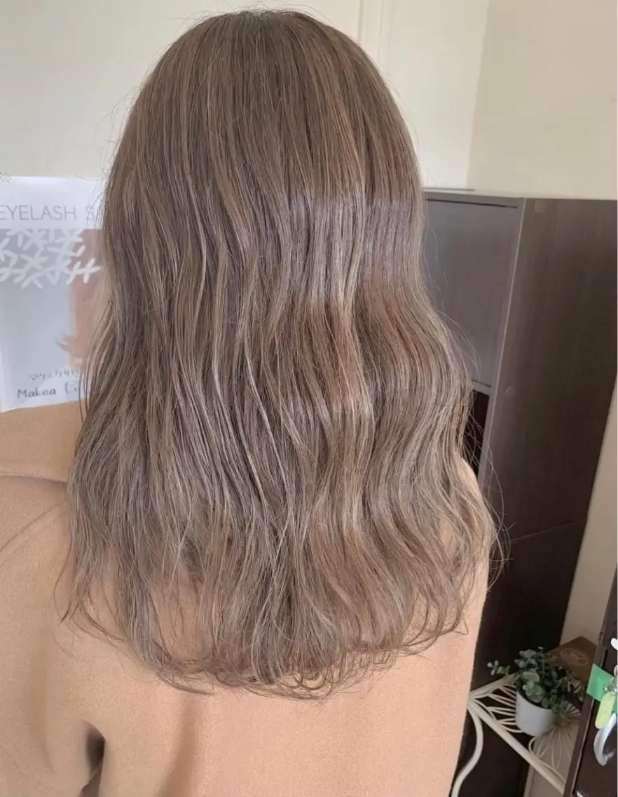 ロング カラー 白澤 流輝のヘアスタイル