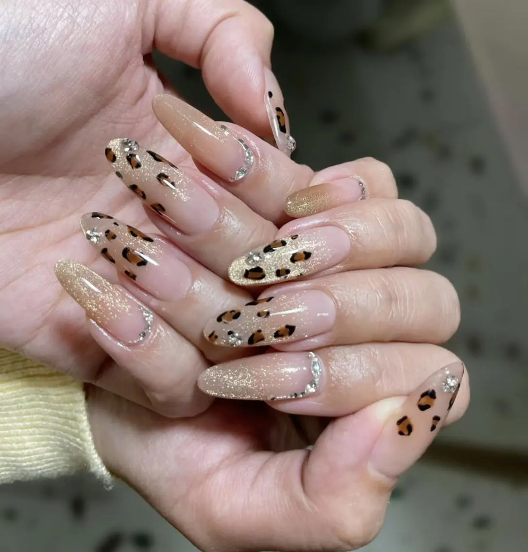 ネイル ハンドネイル ハンドケア 🍑 momo_nailのネイルデザイン