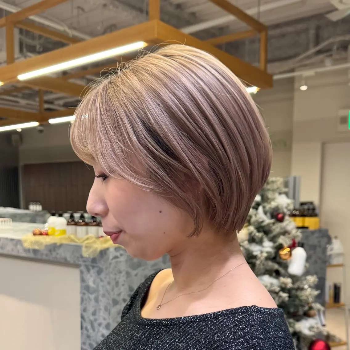 ショート ヘアカラー やはらりの/ 透明感カラーのヘアスタイル
