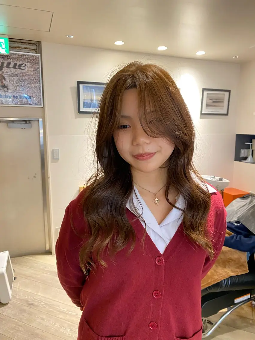 ロング カラー ヘアカラー ナチュラルヘア🫧 ナナミのヘアスタイル