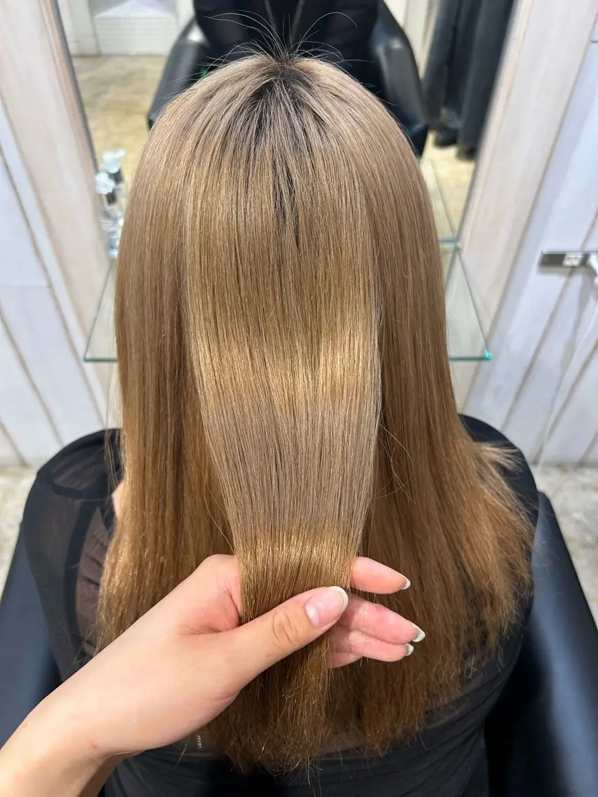 ロング トリートメント MOMOKA 🍑のヘアスタイル