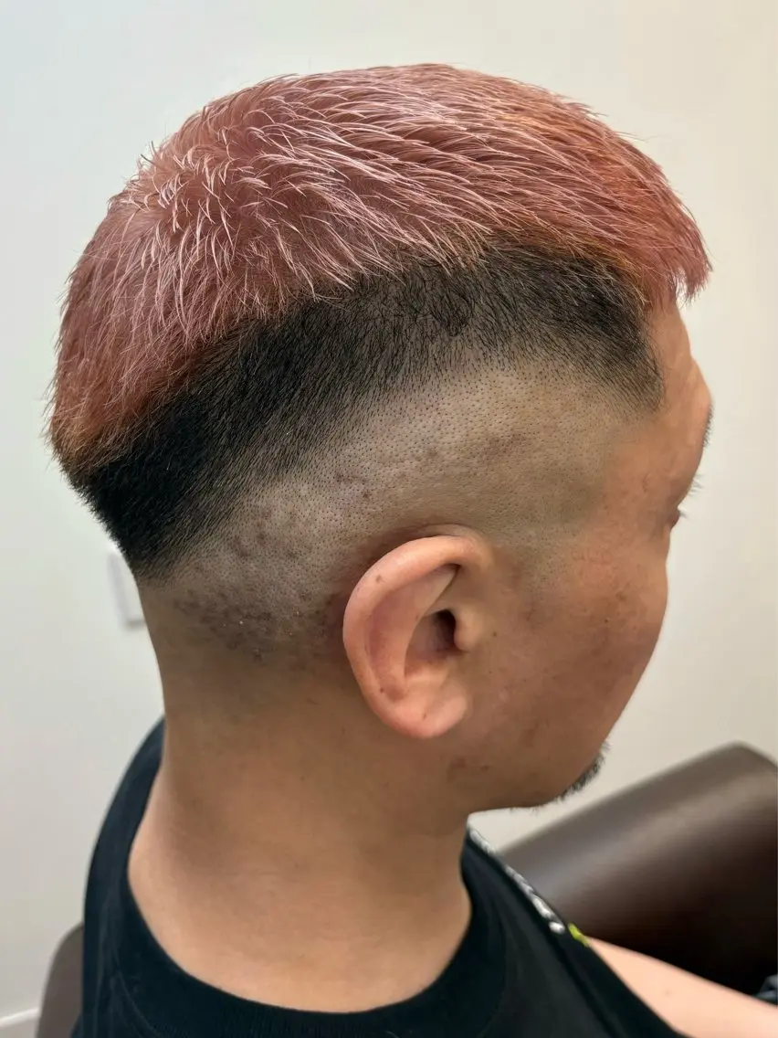 ショート メンズ フェードカット スキンフェード カット ヘアカラー トリートメント I'sm KOUSAKUのヘアスタイル