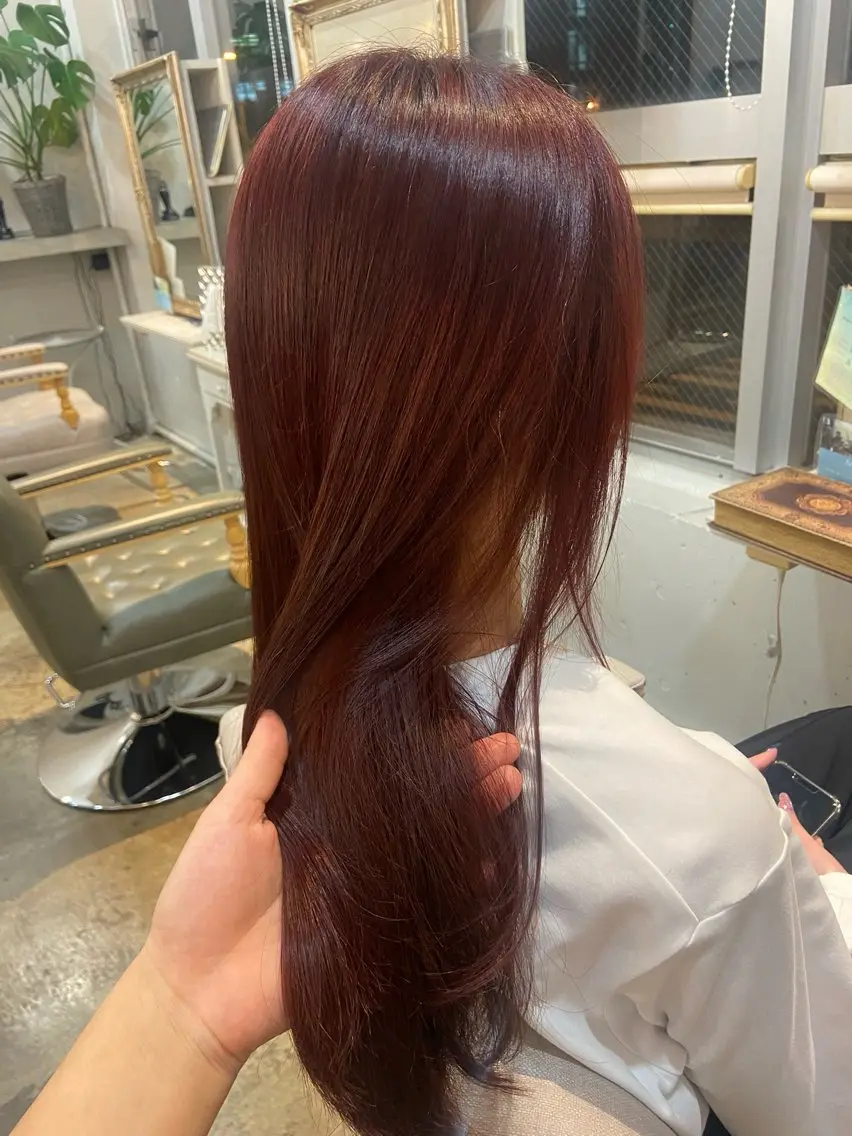 セミロング カラー ブラウンカラー レッドカラー レッドブラウン ヘアカラー 関口 真琴のヘアスタイル