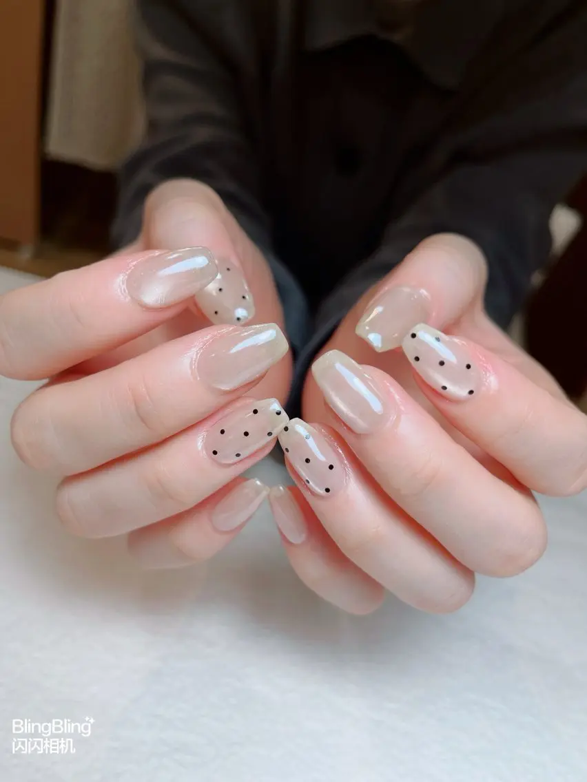 ネイル オーロラネイル ドット マグネットネイル ハンドネイル Floria nail salonのネイルデザイン