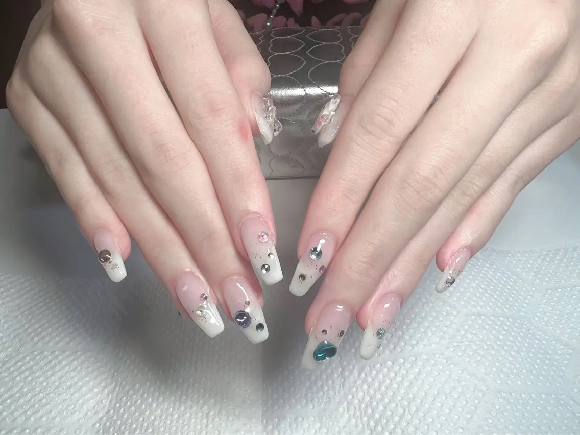 ネイル ハンドネイル 🎀M nails✨ ビューティーのネイルデザイン