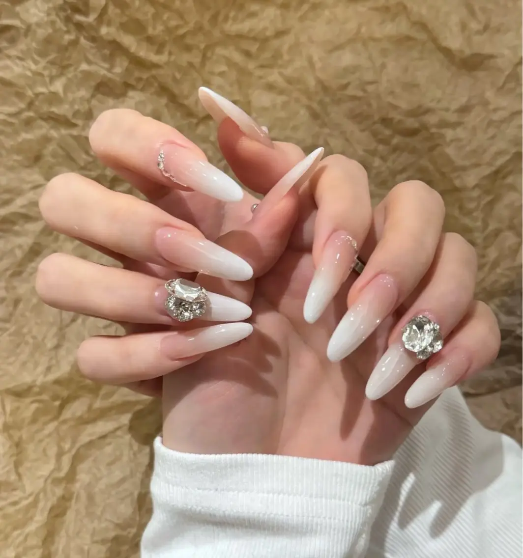 【ジュニアクーポン】チップ長さ出しラメorカラーグラデーションの写真
