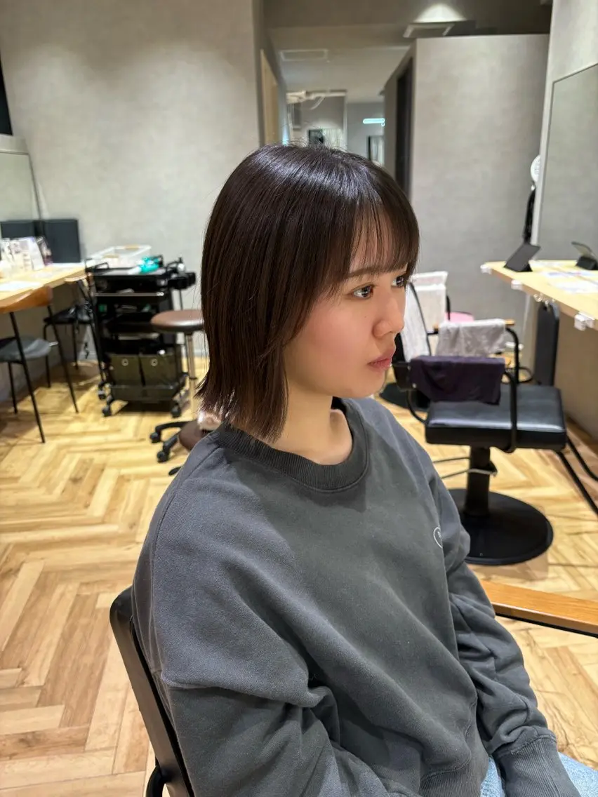 ショート ボブ 顔周りカット サイドバング 重里 瑠花のヘアスタイル