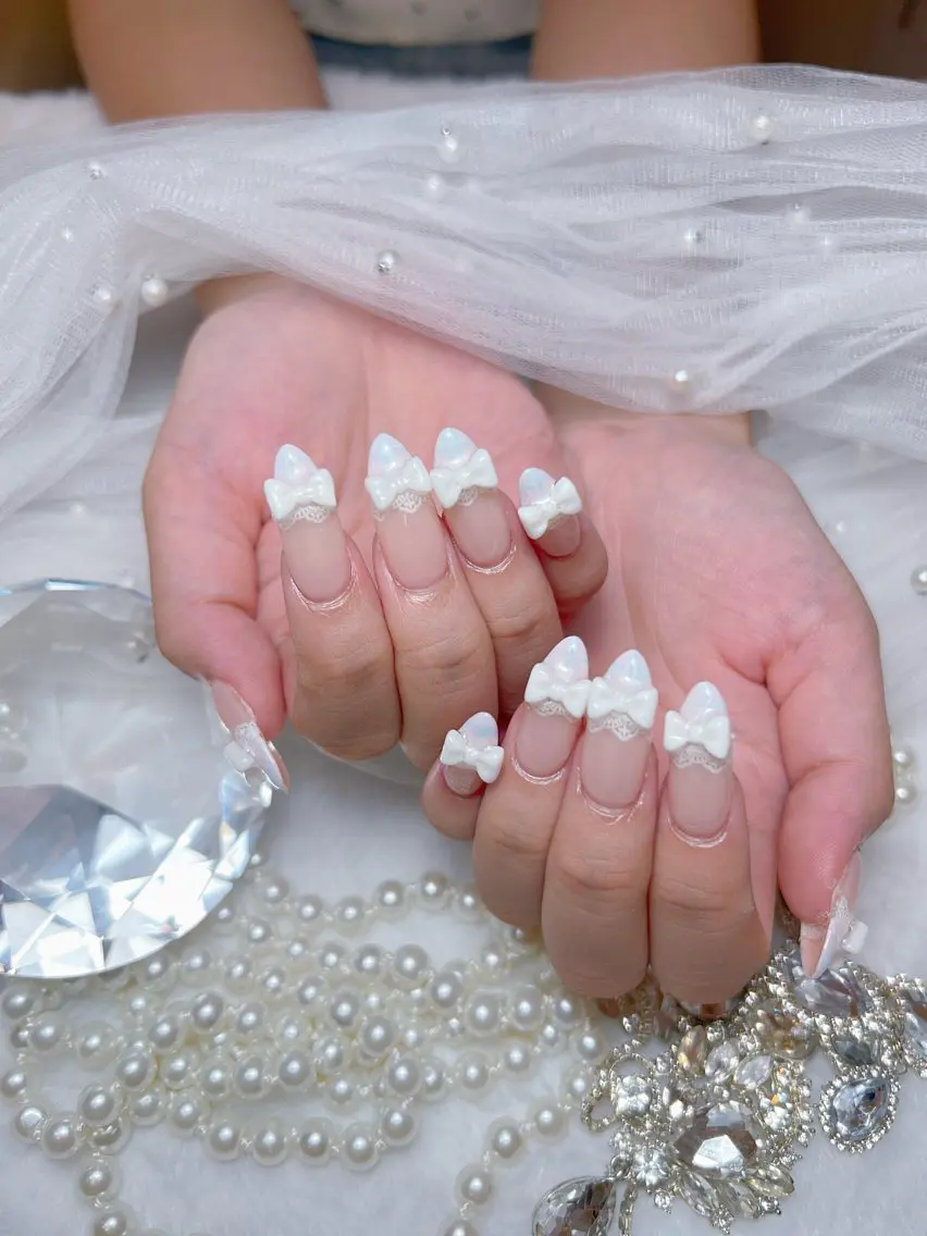 ネイル アートネイル オーロラネイル チークネイル 長さ出し フットネイル Miya _nailのネイルデザイン