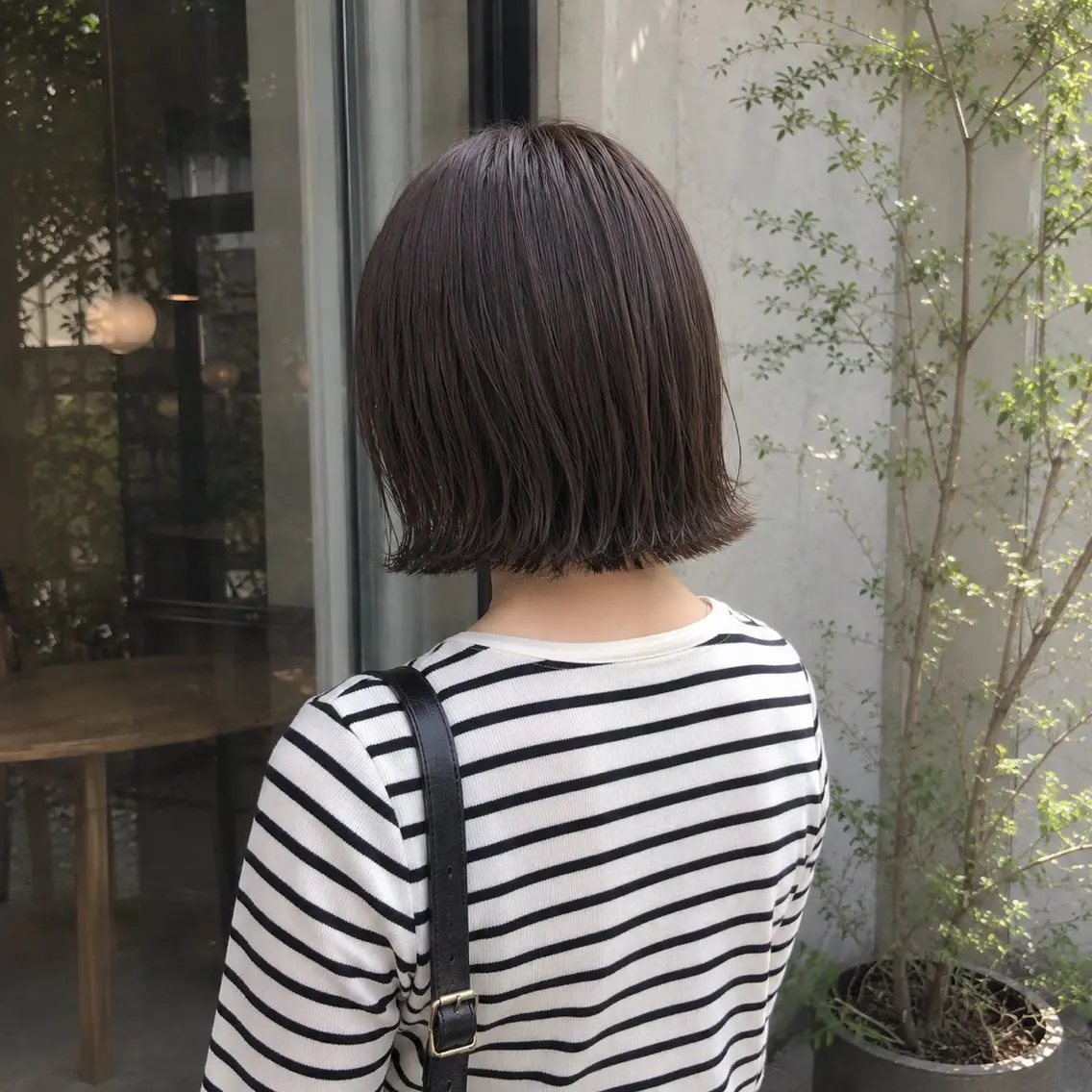ショート カラー 小嶋 彩葉のヘアスタイル