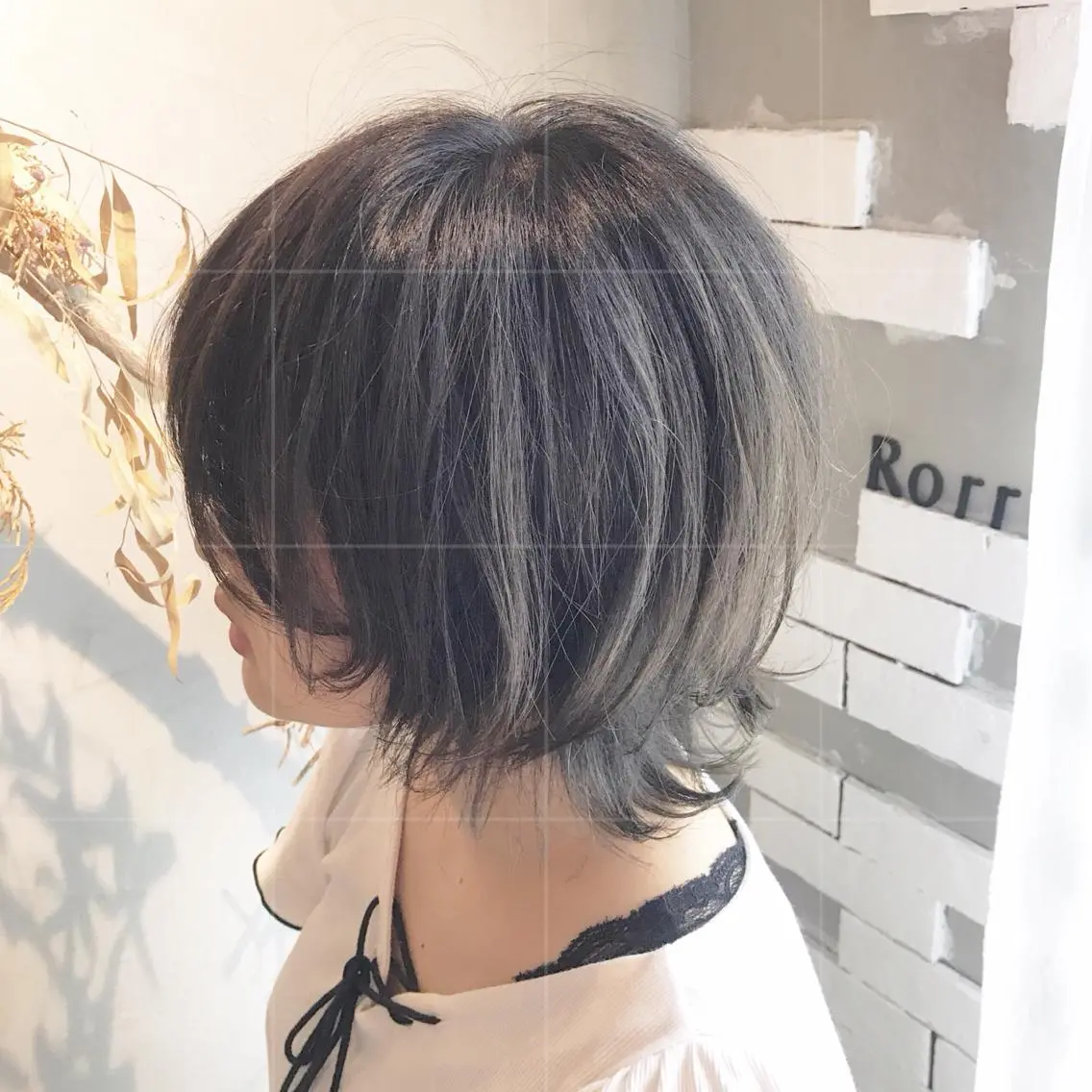 ミディアム カラー パーマ ミディアムパーマ ニュアンスパーマ 🩵MAI🩵 レイヤーカットのヘアスタイル