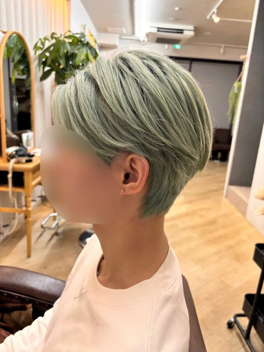 メンズ センターパート カット 高橋 唯のヘアスタイル