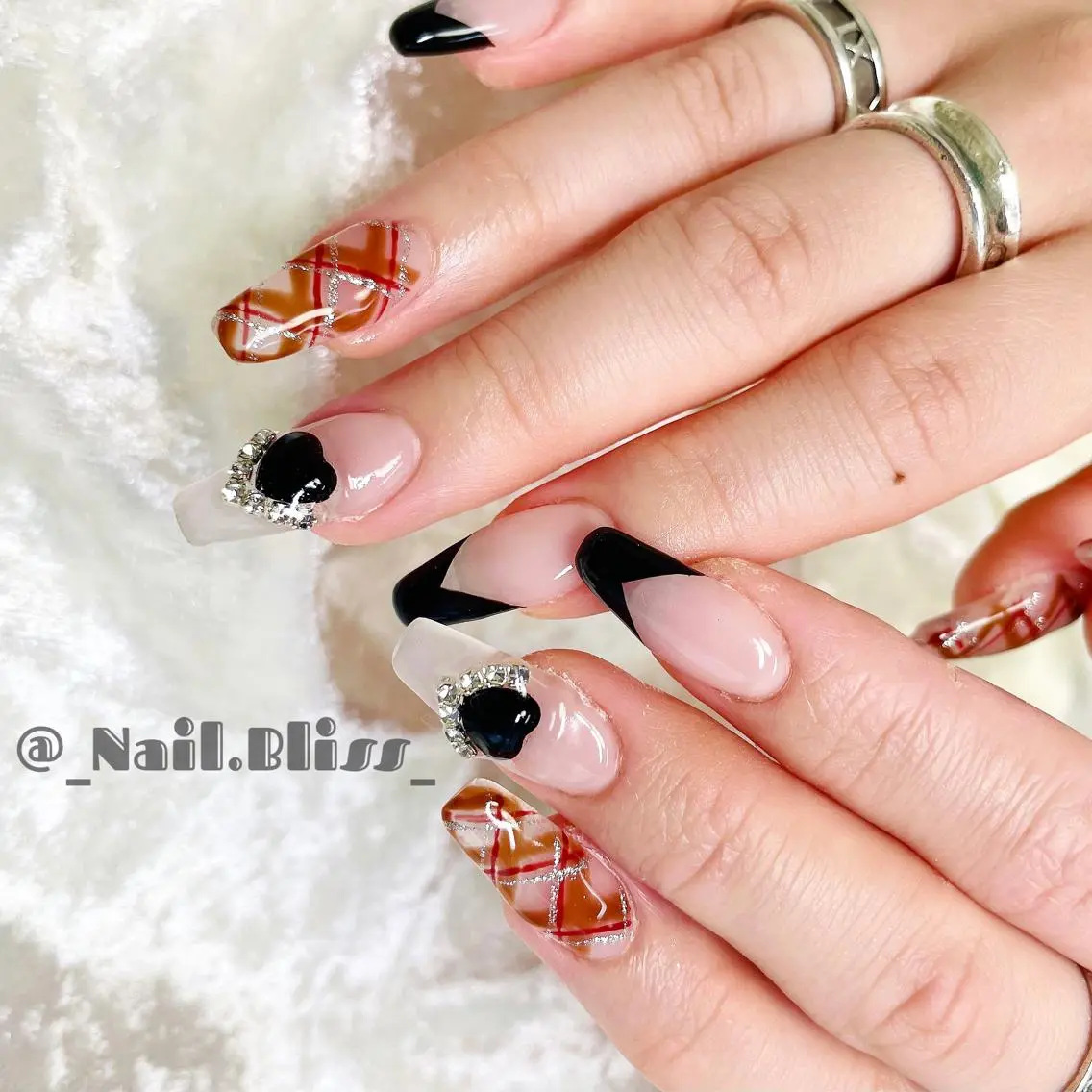 ネイル フレンチネイル ハンドネイル NAIL BLISSのネイルデザイン