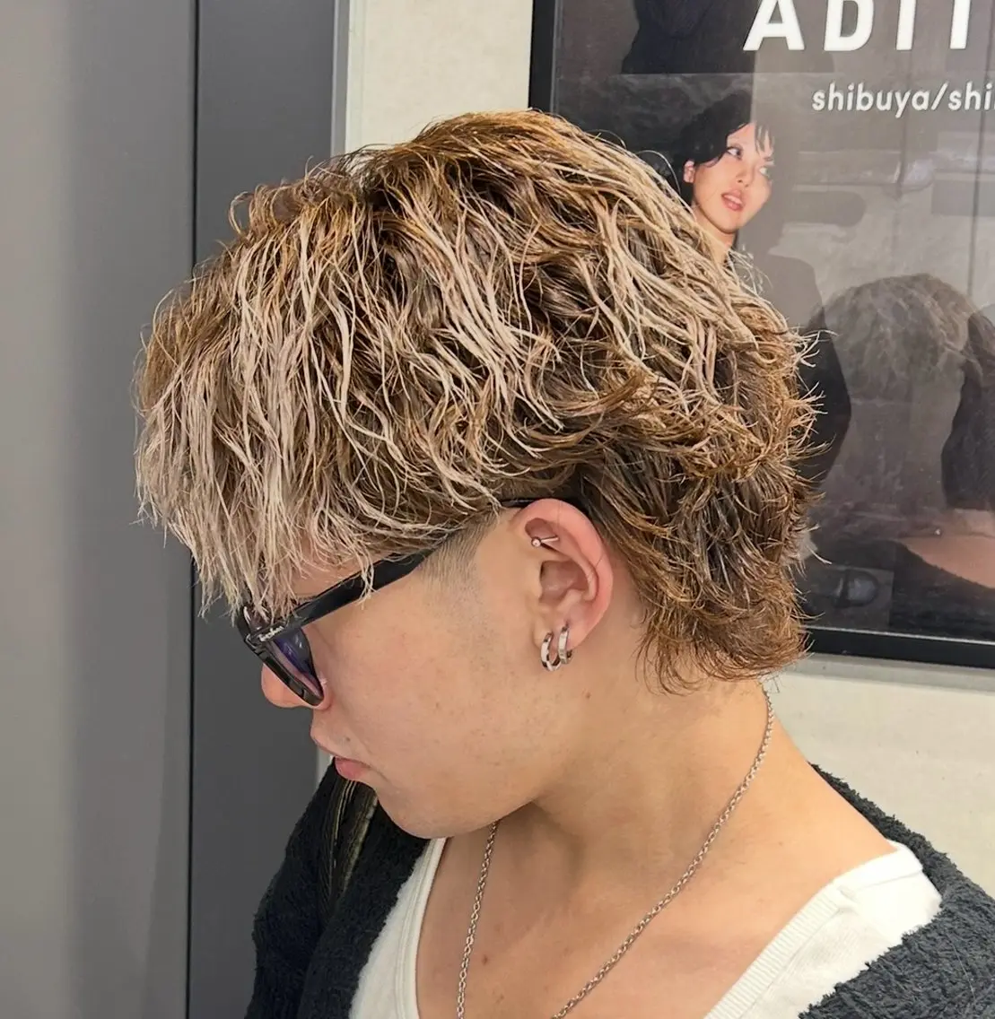 ショート カラー パーマ メンズ カット パーマ 岩城 滉成のヘアスタイル