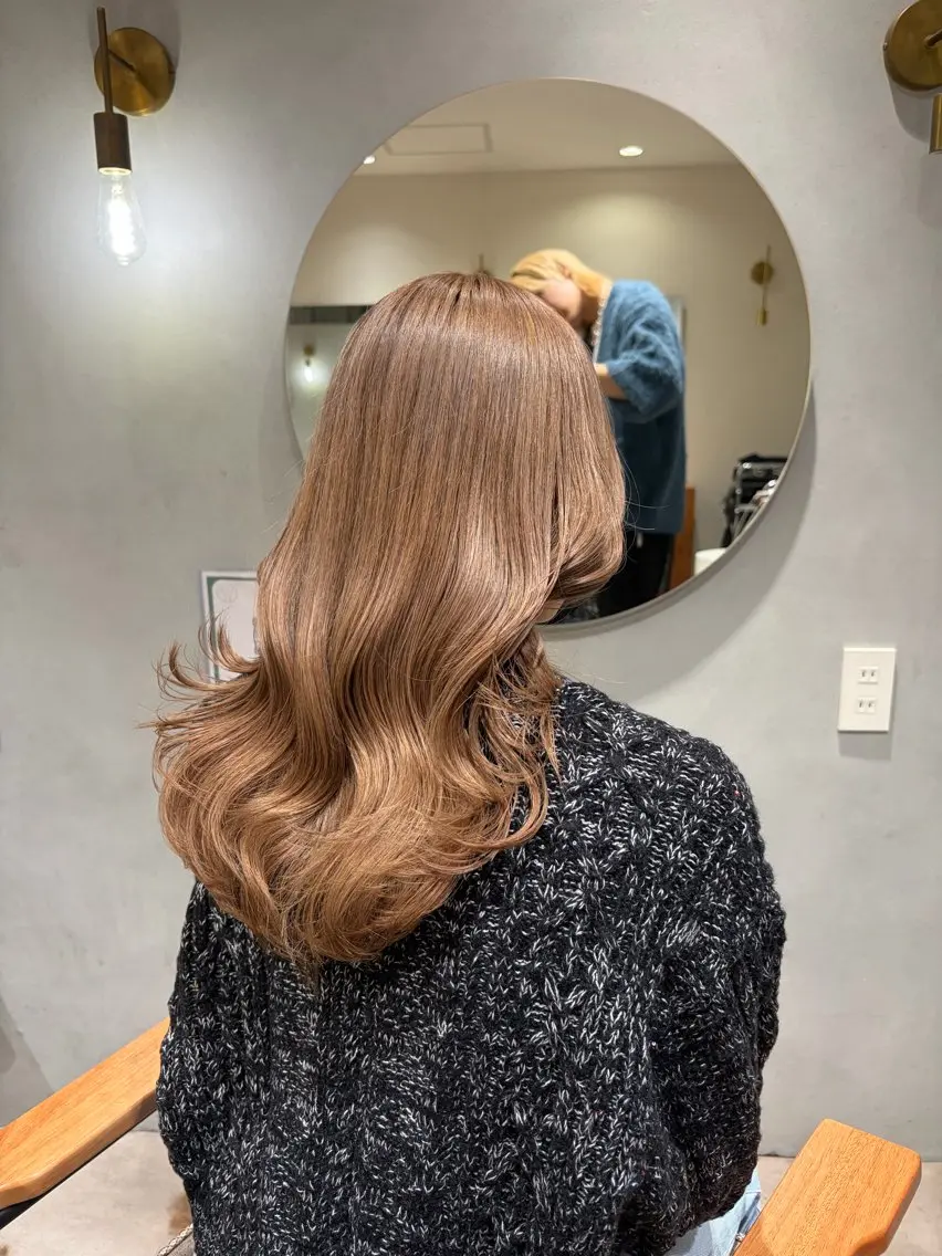 セミロング ヘアカラー 💛ブリーチカラー /ブリーチ縮毛💛のヘアスタイル