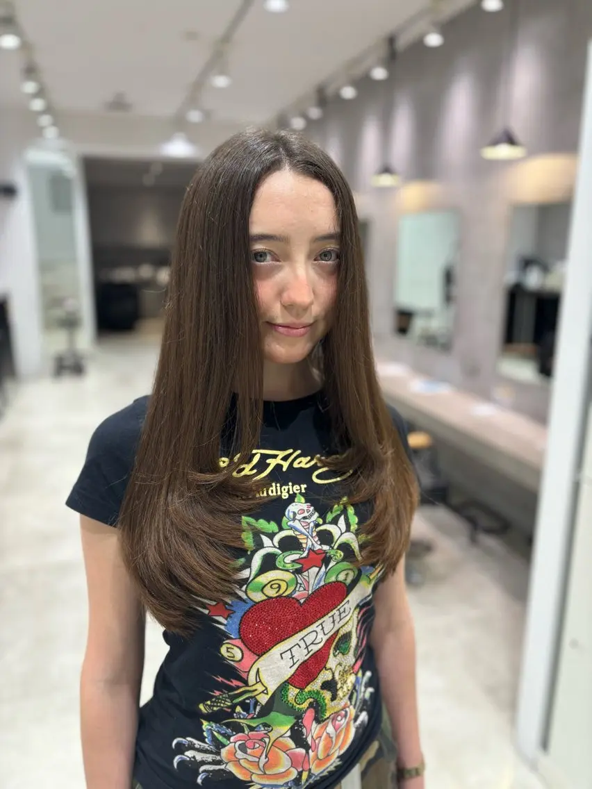 ロング カット カミヤ ミウのヘアスタイル