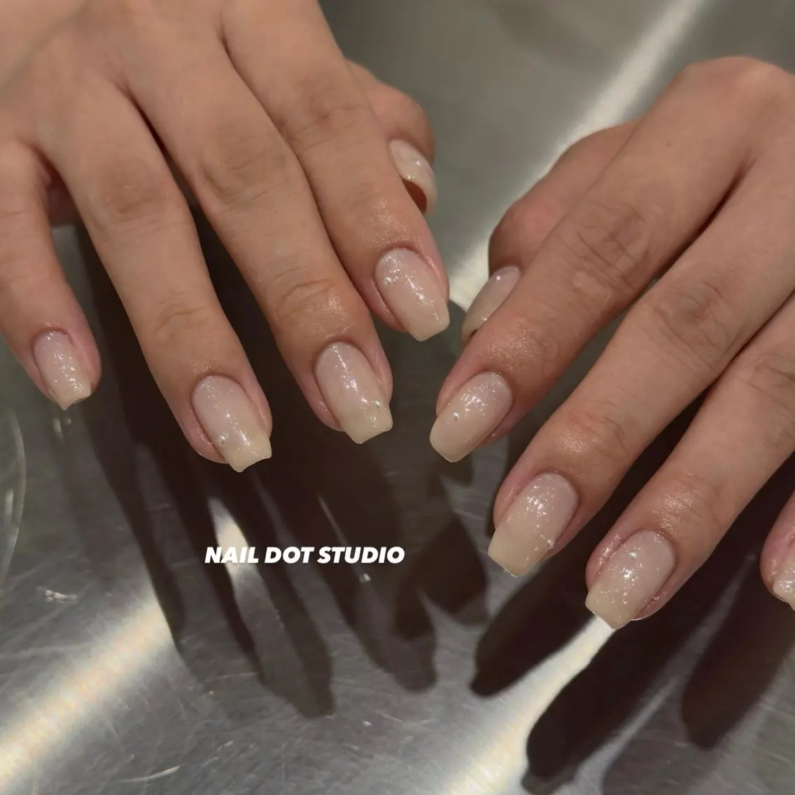 ネイル ハンドネイル NAILDOTSTU DIO SEINAのネイルデザイン