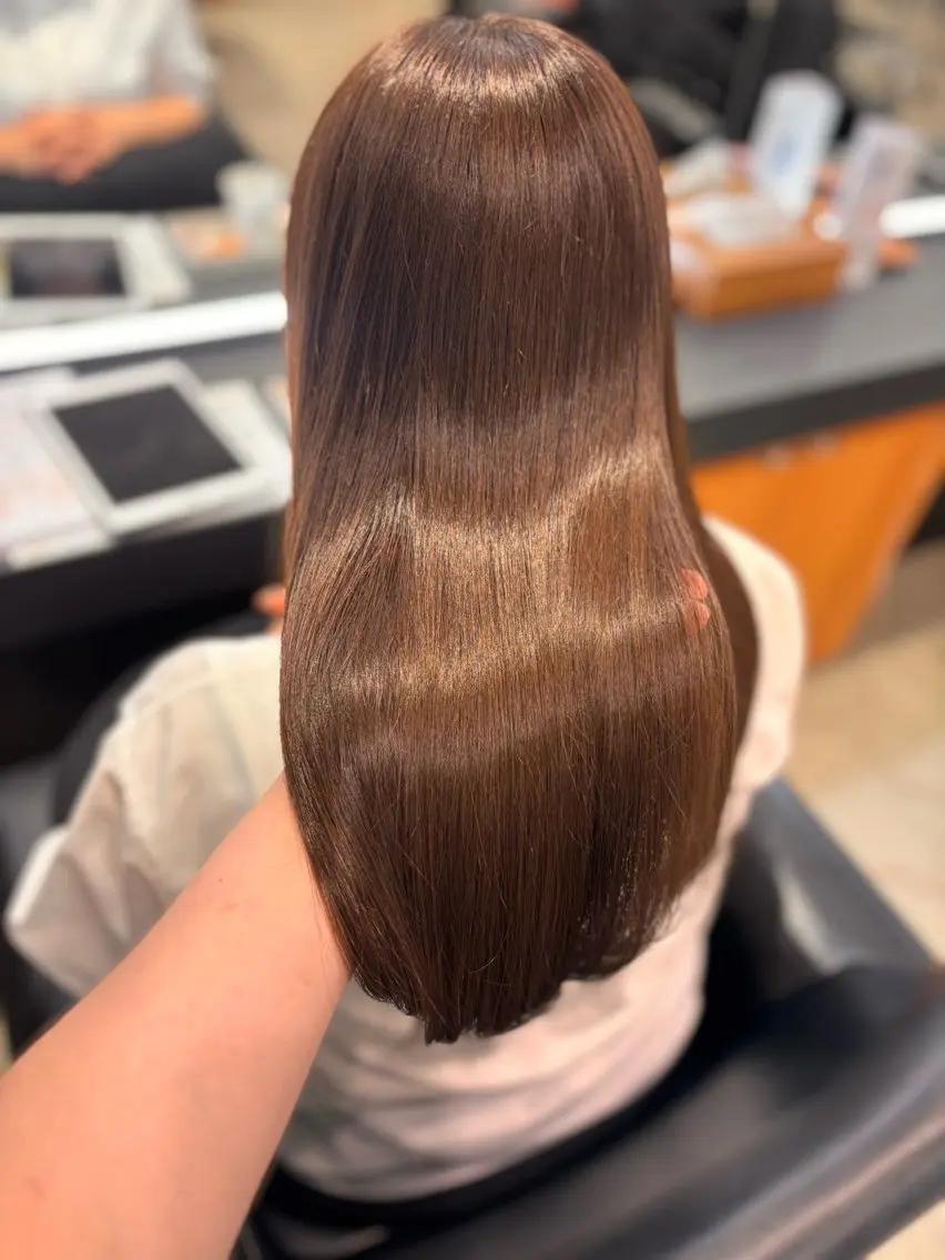 ロング カラー アッシュ ブラウンカラー 透明感カラー 髪質改善 似合わせカット カット ヘアカラー トリートメント RABU 髪質改善/ 縮毛矯正/名古屋伏見のヘアスタイル