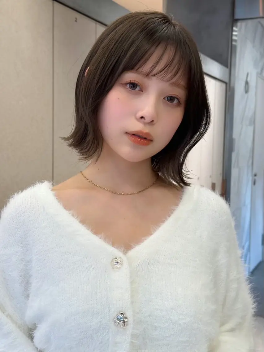ミディアム 透明感カラー🎀 縮毛矯正🫧Aikaのヘアスタイル