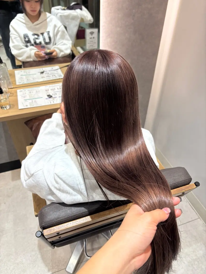 ロング カラー ブラウンカラー ココアブラウン ヘアカラー konomi∗*ﾟ /暖色🍇/縮毛矯正のヘアスタイル