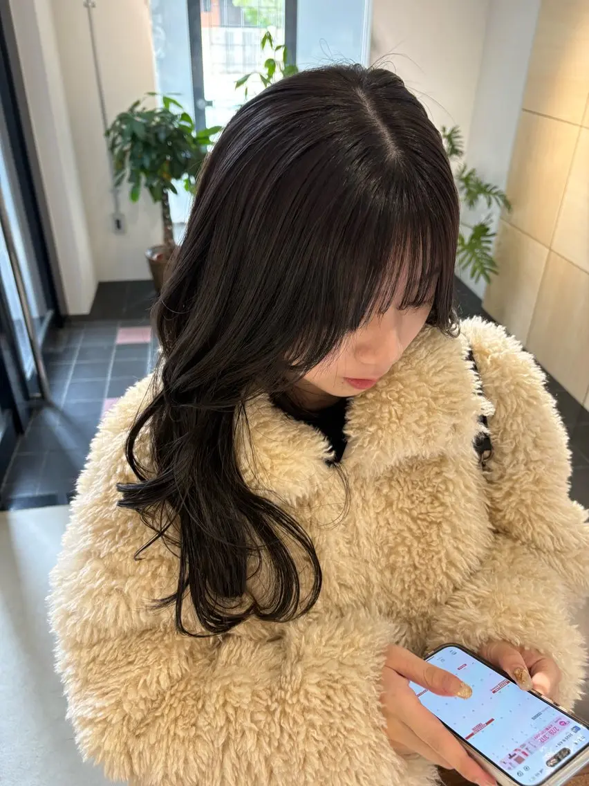 ロング 髪質改善 カット ヘアカラー Yui⭐️ 透明感カラー🫧のヘアスタイル