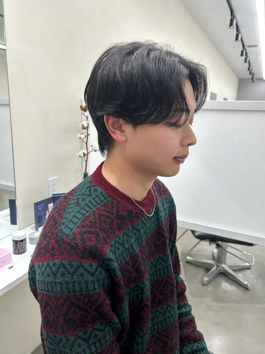 ショート パーマ メンズ センターパート メンズ韓国風 メンズパーマ 韓国風ヘア ニュアンスパーマ 濱川 麻帆のヘアスタイル