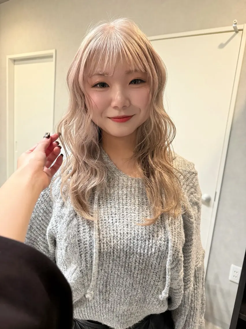 ミディアム カラー ブロンド ホワイトブロンド ヘアカラー 透明カラー/レイヤー misaki °＊のヘアスタイル
