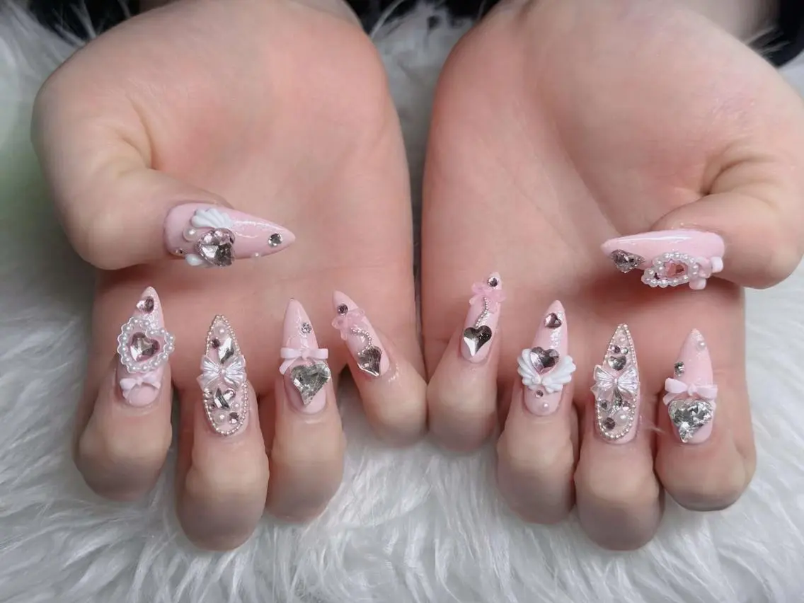 ネイル フレンチネイル ジェルネイル ハロウィン マグネットネイル ネイルチップ ハンドネイル H.baby Nail Salonのネイルデザイン