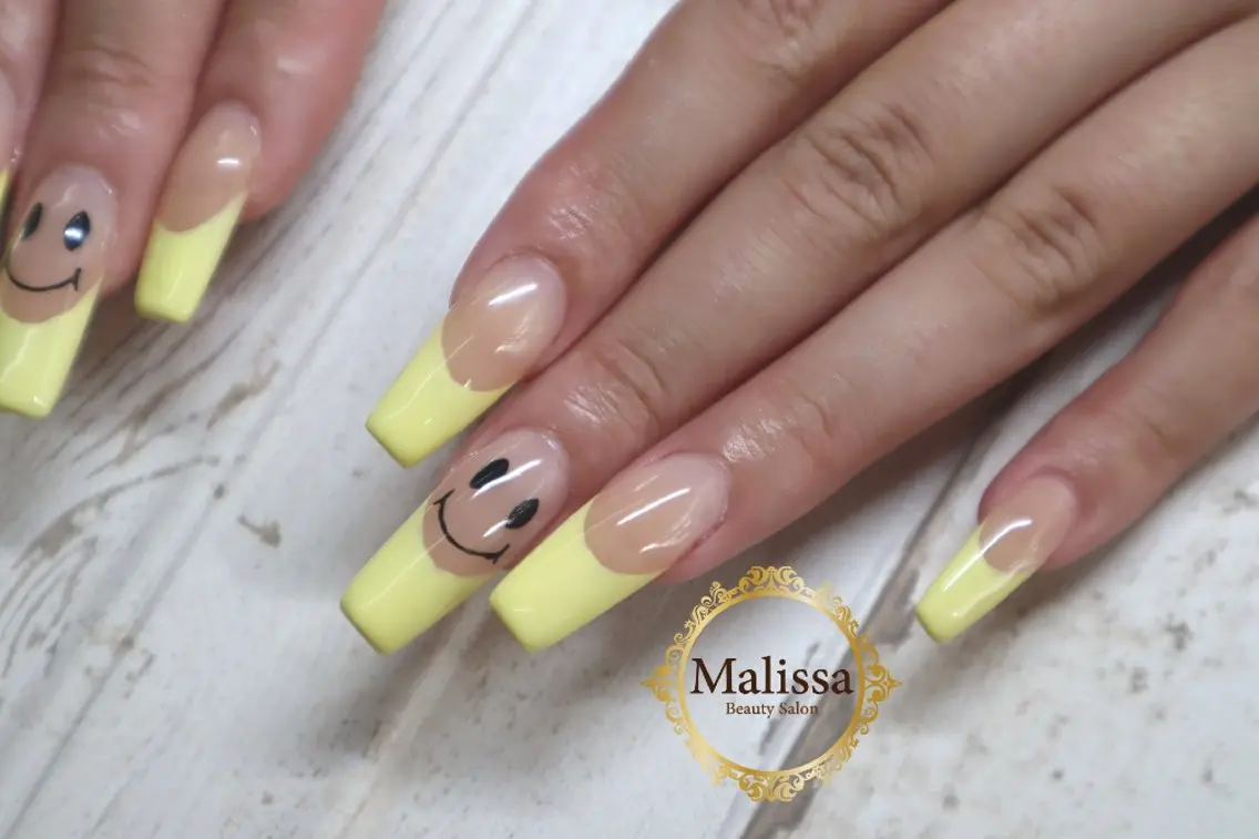 ネイル フレンチネイル ジェルネイル スカルプネイル 黄色 ハンドネイル Malissa　 スカルプ&深爪歓迎◎のネイルデザイン