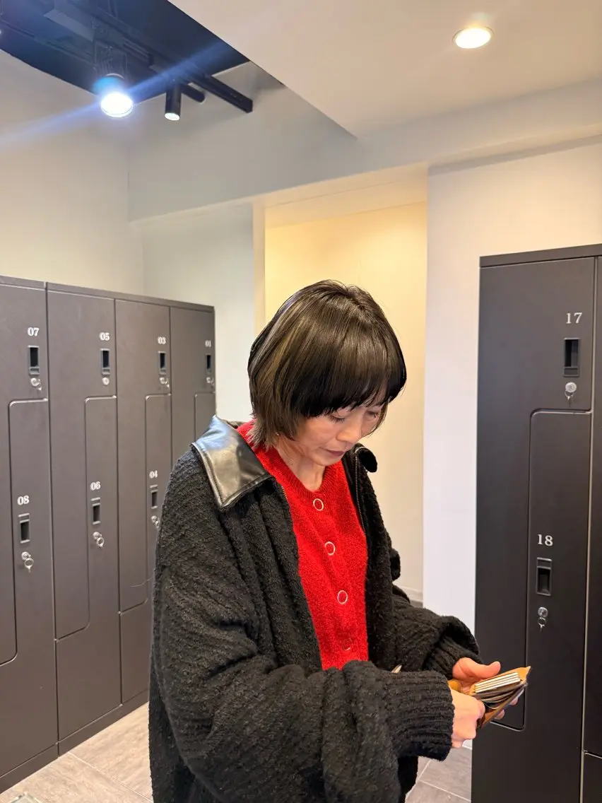 ショート カラー ヘアカラー レイヤー/艶カラー ROKUのヘアスタイル