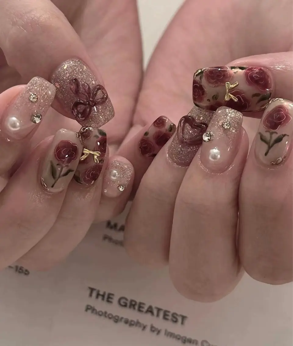 ネイル フレンチネイル ジェルネイル マグネットネイル 持ち込み ニュアンスネイル NiJi Nailsのネイルデザイン