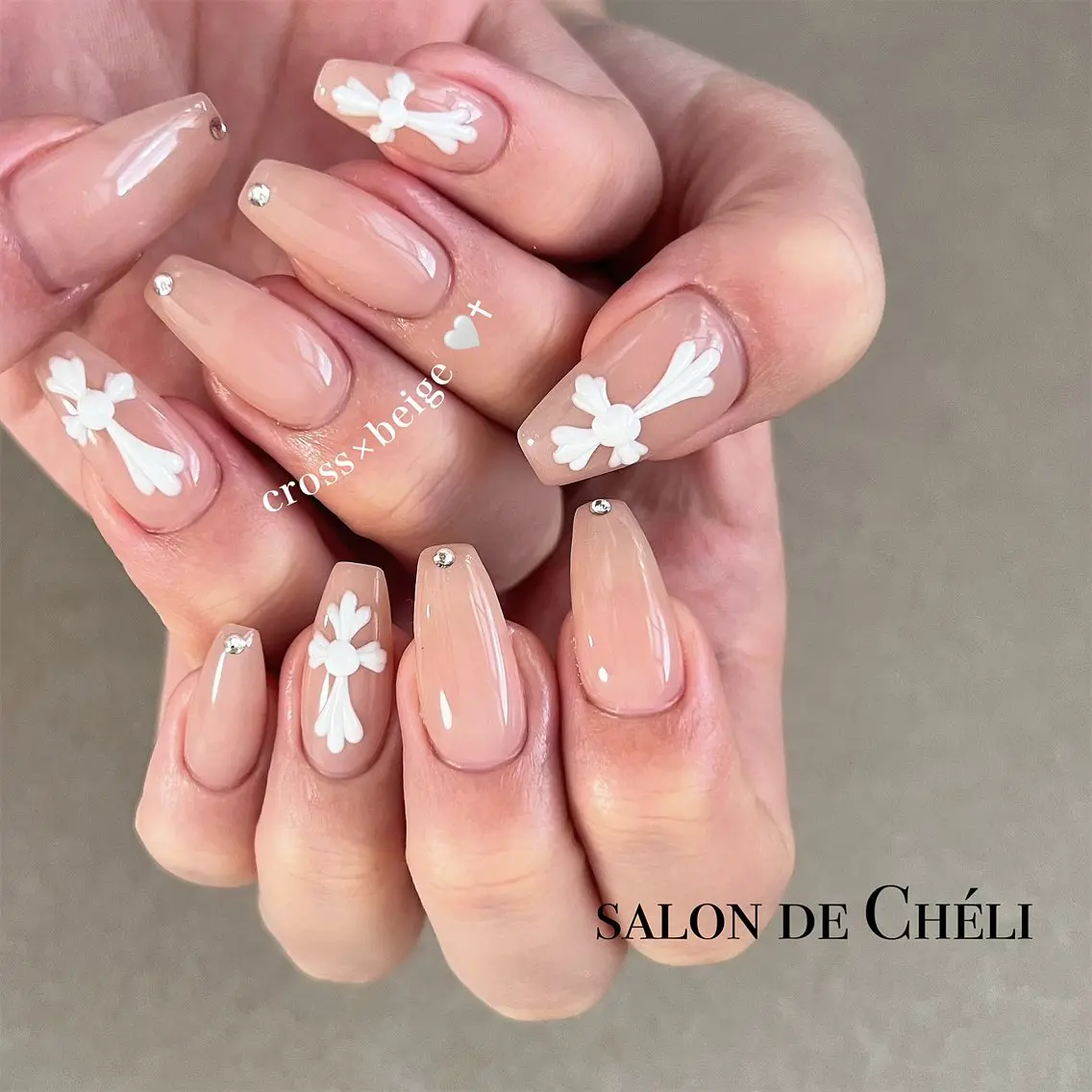 ネイル シンプルネイル ハンドネイル salon de Cheliのネイルデザイン