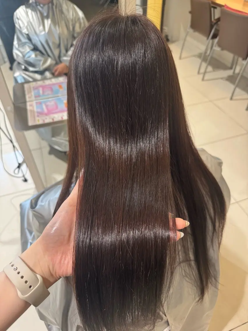 ロング カット ヘアカラー 縮毛矯正 松下 紗季のヘアスタイル