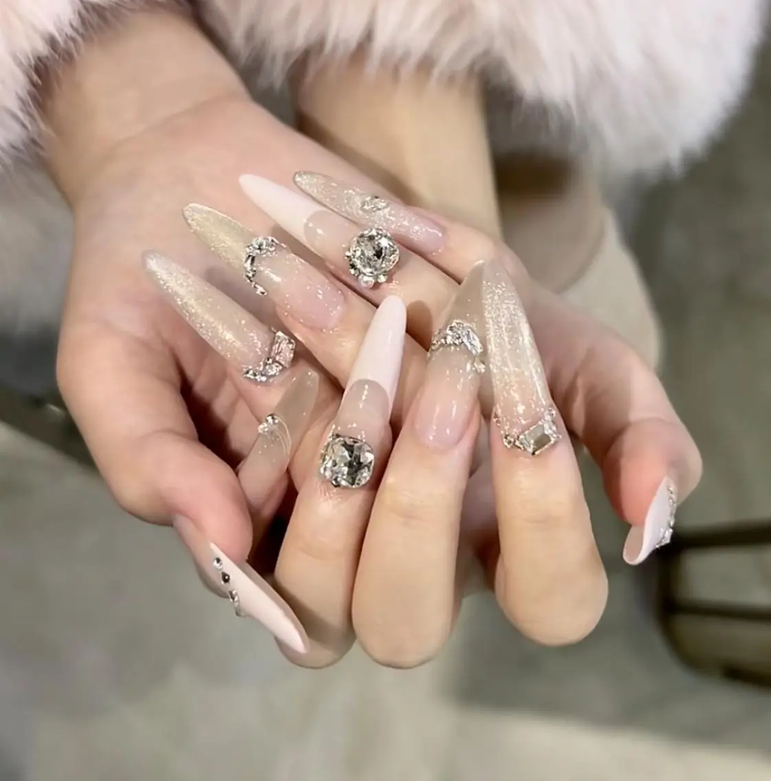 ネイル ハンドネイル 🎀 Ayaka_nailのネイルデザイン
