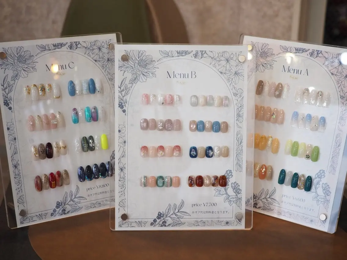 ネイル ハンドネイル glaNje aoiのネイルデザイン