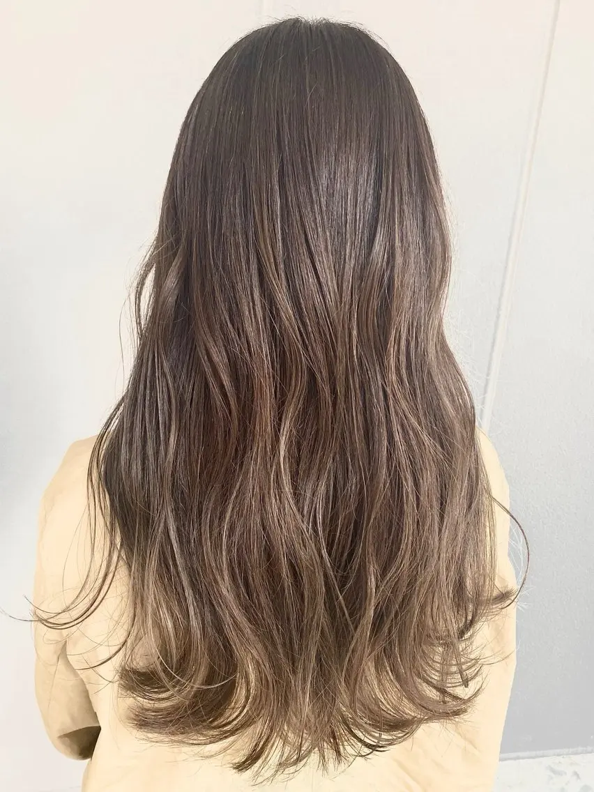ロング カラー ハイライトカラー ハイライト レイヤーカット ロング 篠 原のヘアスタイル