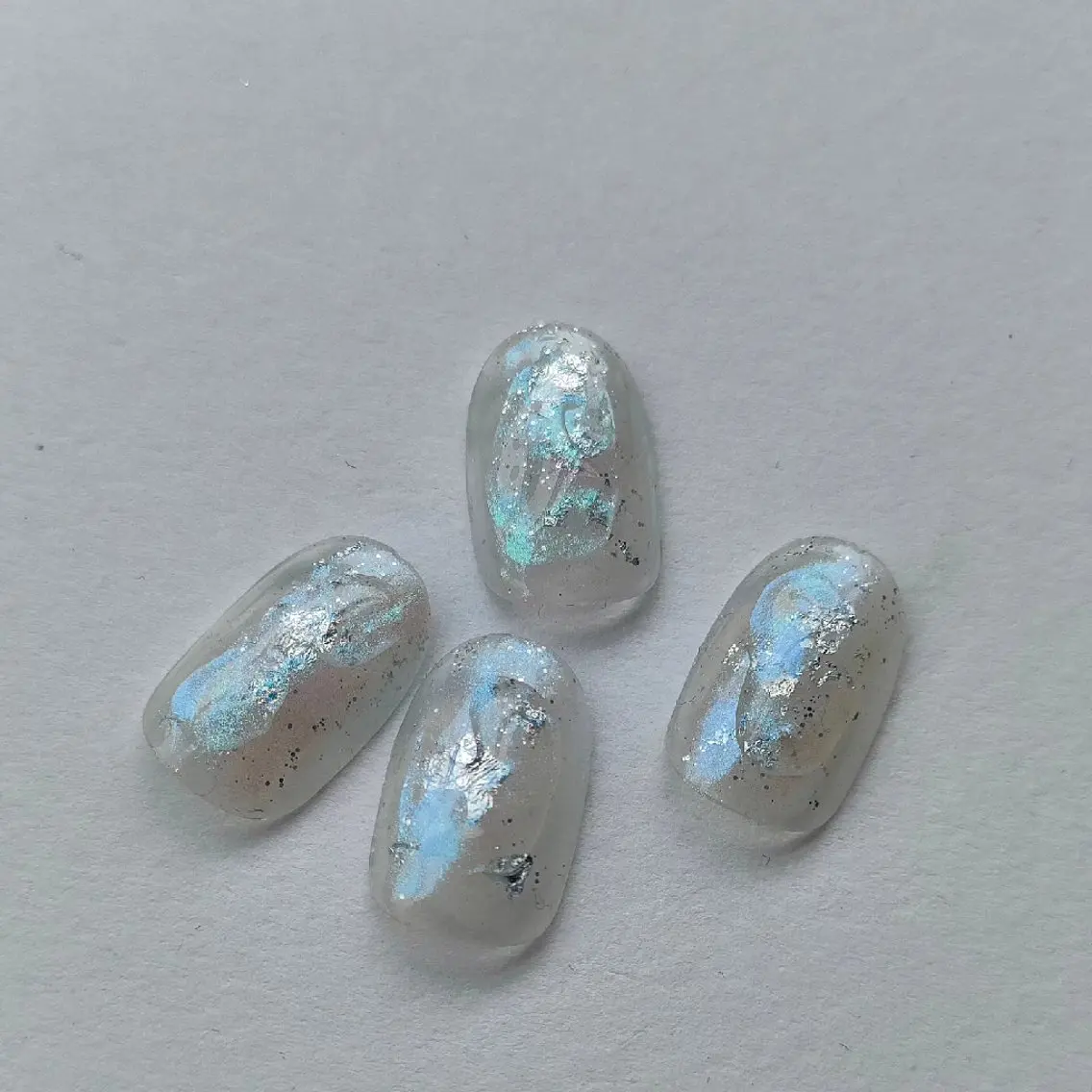 ネイル ニュアンスネイル ホワイト oir. nailsalonのネイルデザイン