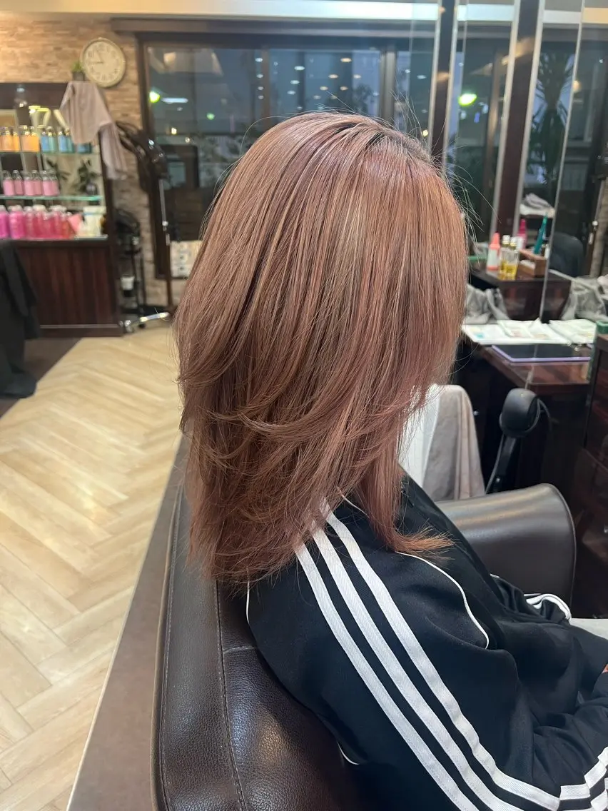 ミディアム レイヤーカット シャローネ池袋 【れいな】のヘアスタイル