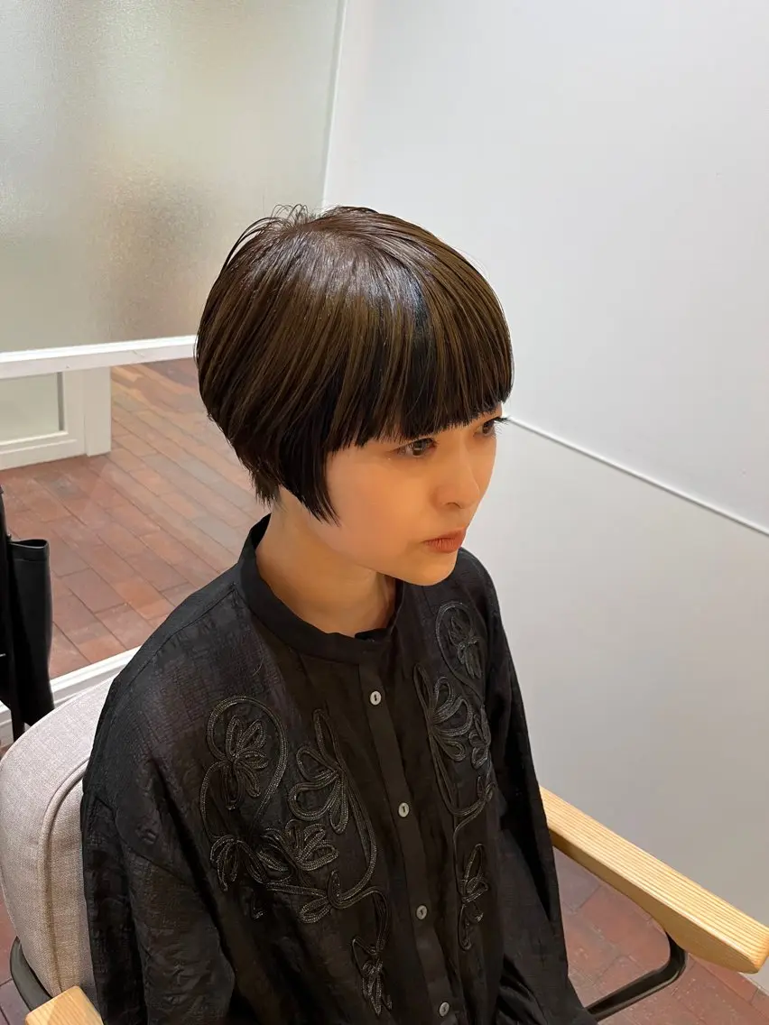 ショート カラー ブリーチ ブリーチなしカラー ショートヘア カット ヘアカラー トリートメント マンツーマン 縮毛矯正/マユコのヘアスタイル