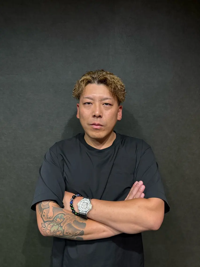 カラー パーマ メンズ カット パーマ Les Mainsのヘアスタイル