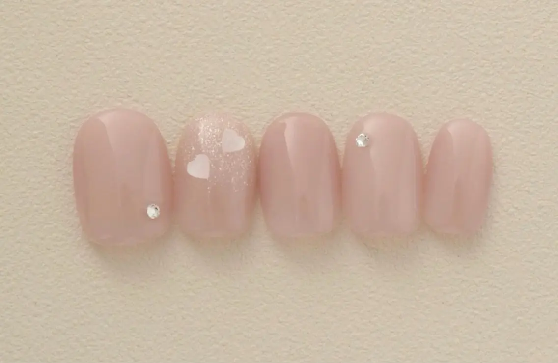 ネイル ゆら 練習生💅🏻のネイルデザイン