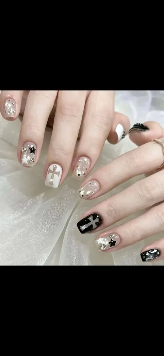 ネイル Sunny nail メナのネイルデザイン