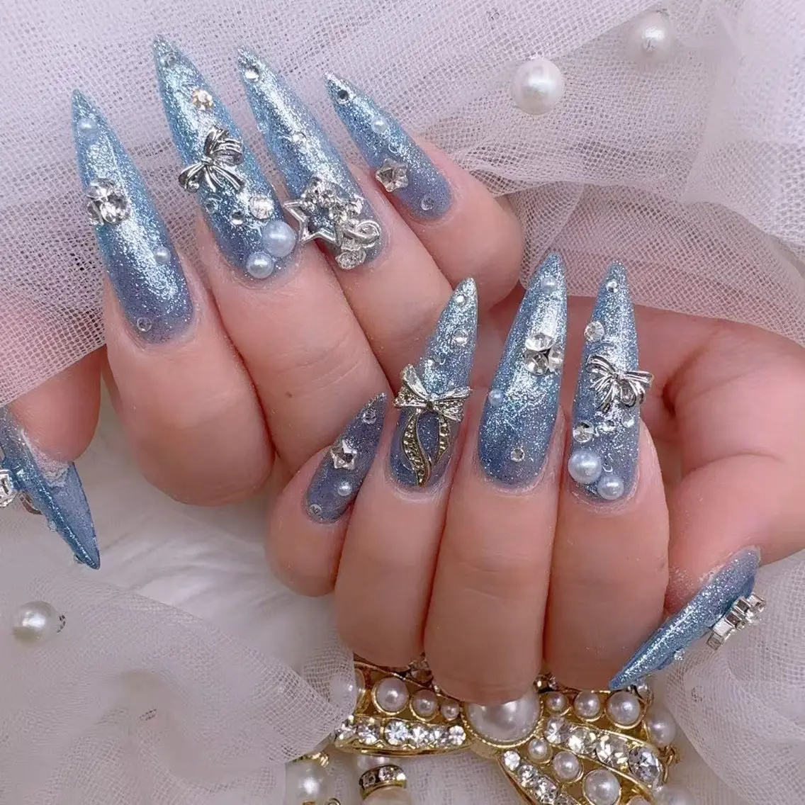 ネイル UMI ネイルサロン新宿🎀のネイルデザイン