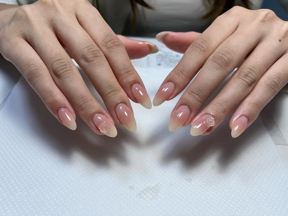 ネイル ハンドネイル ハンドケア 心斎橋Mione nail salonのネイルデザイン
