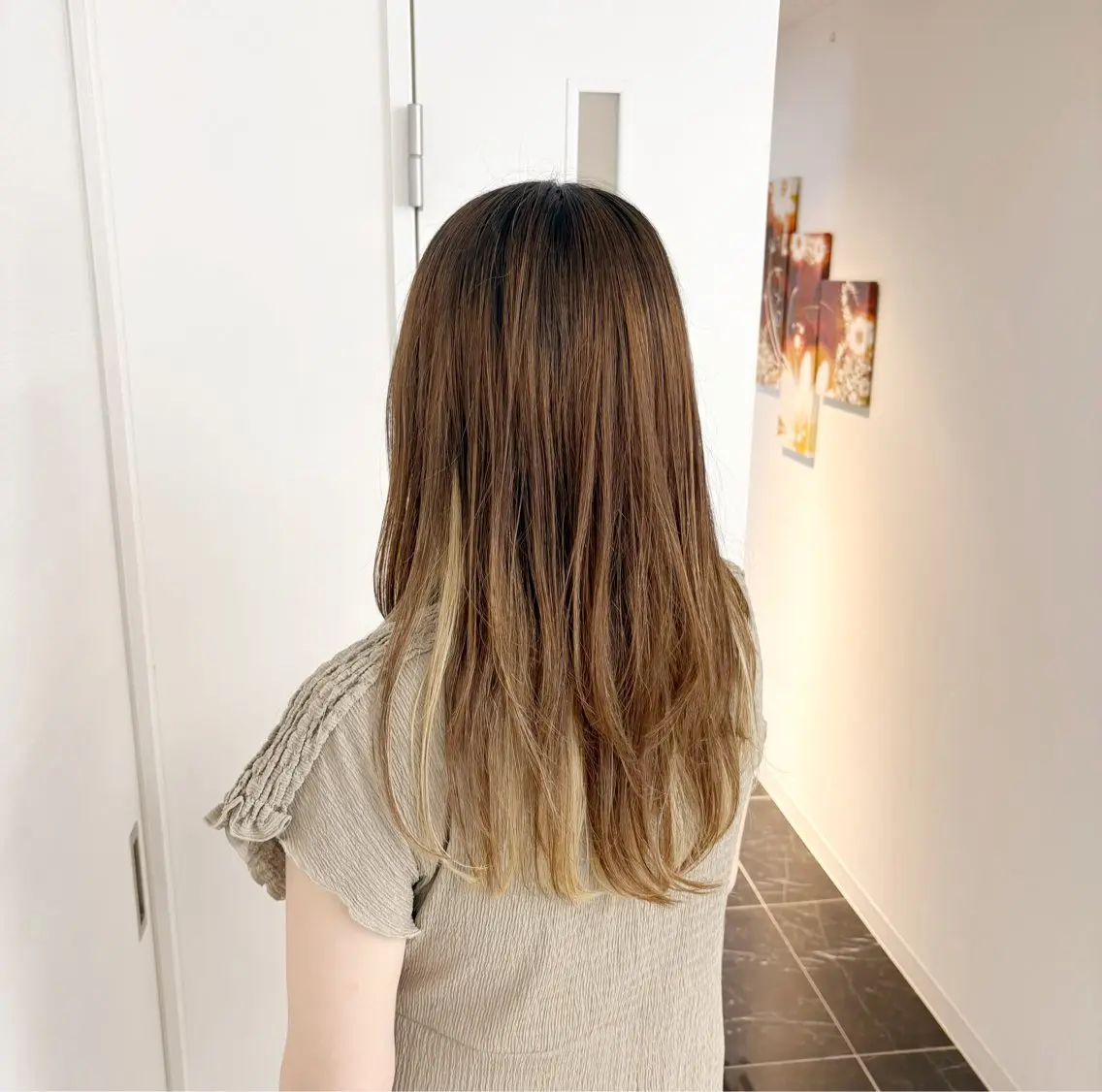 セミロング 麥生田 秀太のヘアスタイル